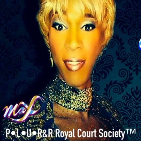 Carl Max - Whitney Houston Tribute Artist - Picture 5 of 6